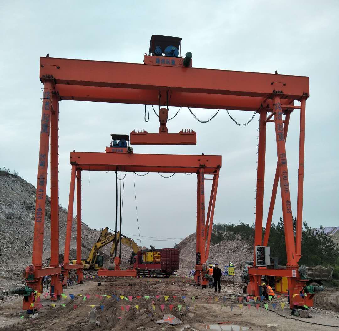 贵州安顺mg型高铁提梁机 - 贵州贵阳龙门吊出租_单双梁行车行吊_桥门
